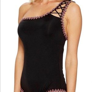 BECCA by Rebecca Virtue Black Mardi-Gras One-Shoulder One-Piece, size small